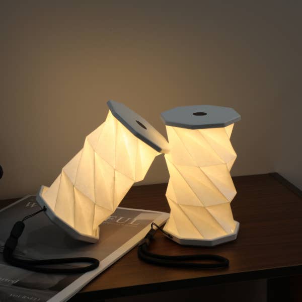 Gingko Design - Wholesale Desk Light - Kids - Mini Twist Hexagon Lamp12
