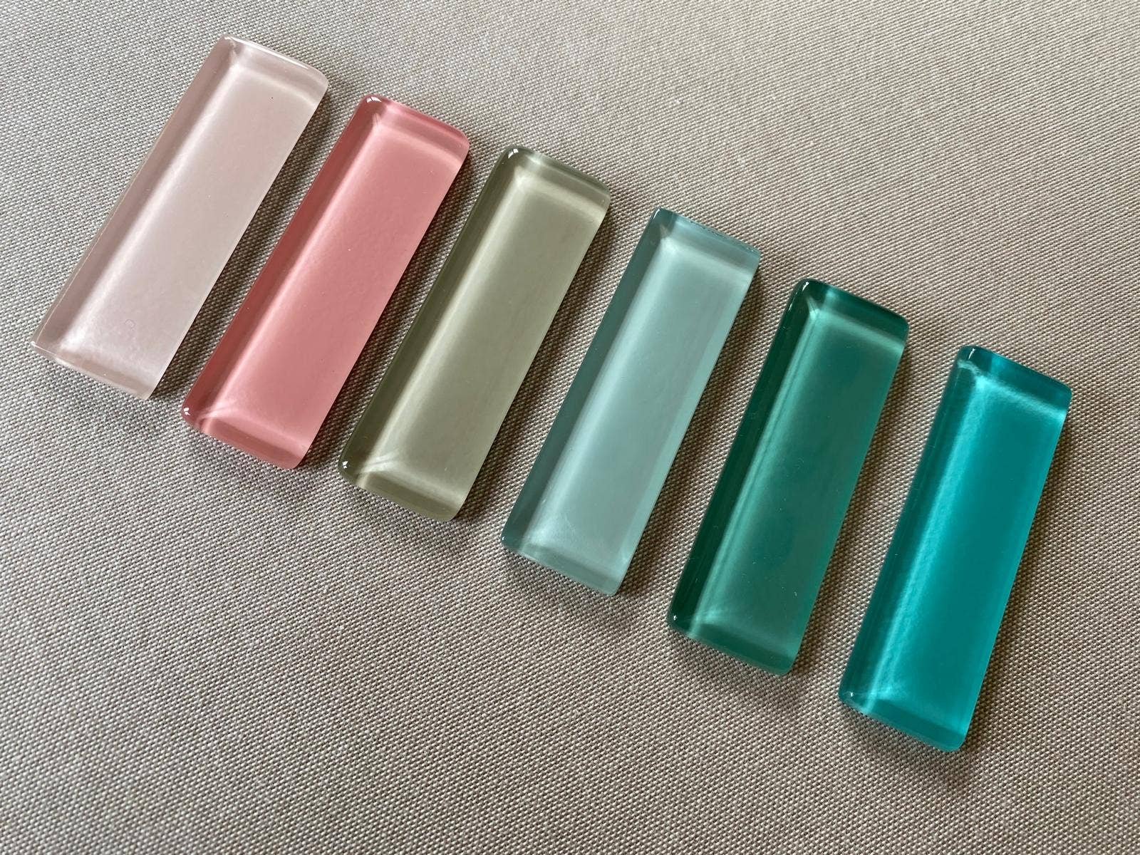 VerreLabDeco - Wholesale Decorative Tabletop Object - Table knife holder, tableware design7