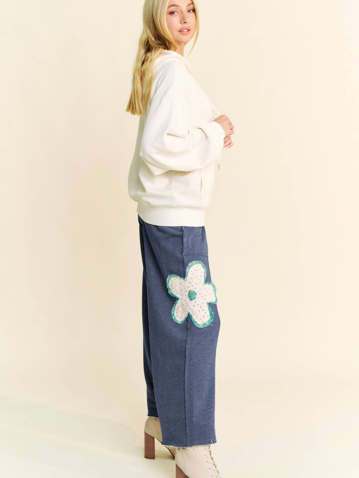 Davi & Dani - Wholesale Pants - Women's - FLORAL PATCH POCKETS ELASTIC TERRY EASY PANTS