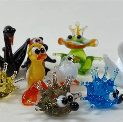 Glass by Iness - Wholesale Decorative Figurine - Mini Glass Figurines - Hand Made - 10 Pack Mini Glass Figurines - Hand Made - 10 Pack0