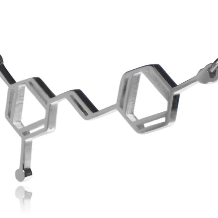 Clayton Jewelry Labs - Vendita all'ingrosso Collana con ciondolo/pendaglio - Collana in acciaio inossidabile con molecola di resveratrolo di vino10