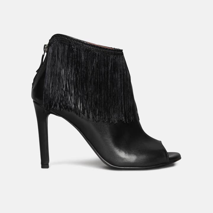 Alison Black for wholesale by Kaya Capriole