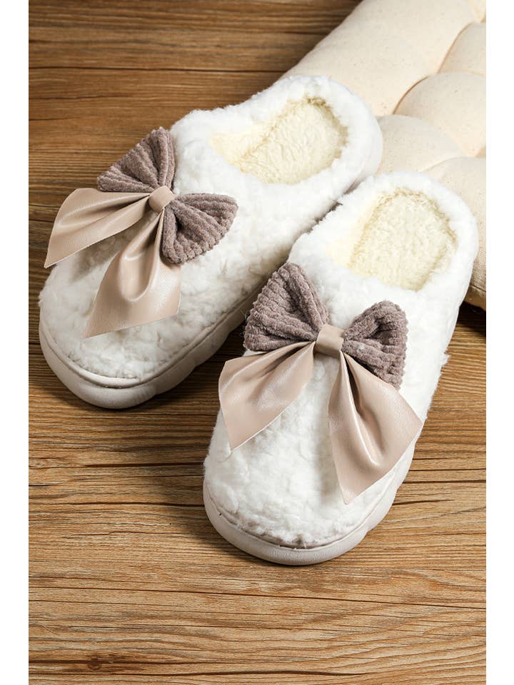 Aapparella - Wholesale Slippers - Women's - Bowknot Applique Plush Winter Slippers | US6-9.5