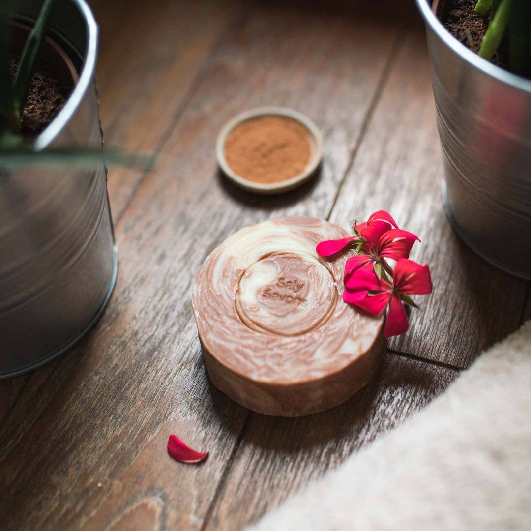 Saly Cosmétiques - Wholesale Bar Soap - Face & Body Soap - Borage & Linaloé1