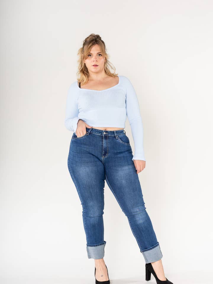 Curve Plus Size Regular Straight Jeans Large Lapel P602 for wholesale by Nina Carter