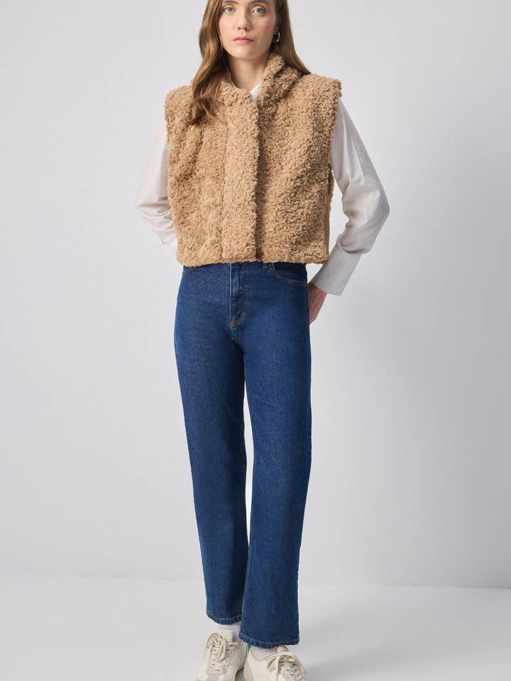 FAUX SHEARLING HOODED VEST for wholesale by Touché Privé