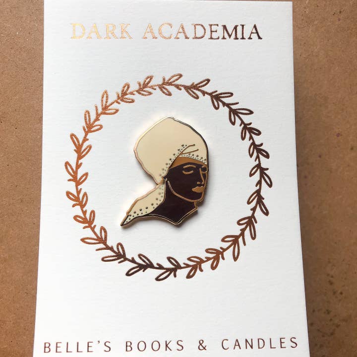 Épinglette de reine africaine | Épinglette en émail pour buste | Épinglette d'histoire ancienne pour la vente par Belle's Books & Candles