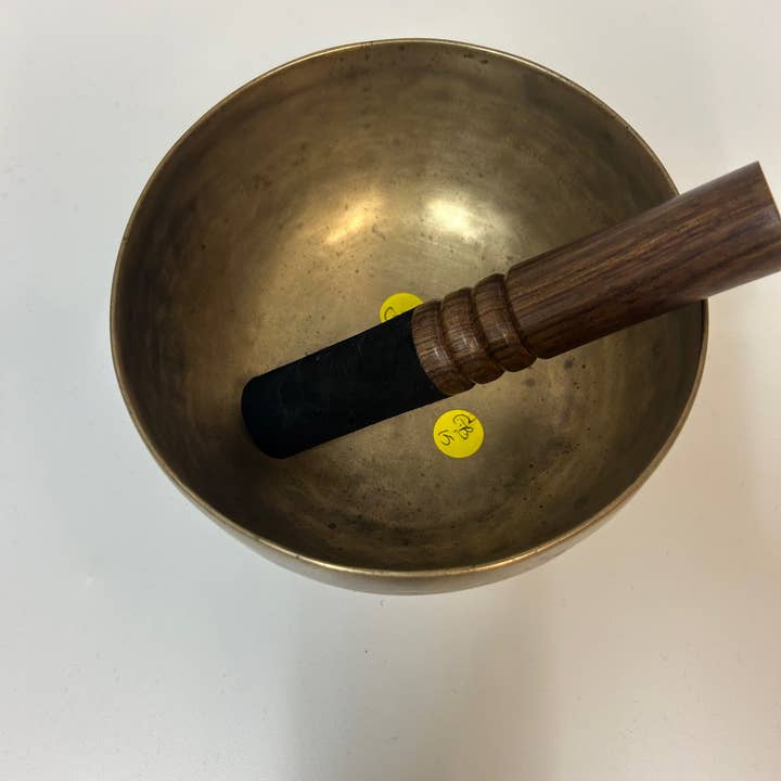 ART HIMALAYAN TRADING LTD - Vente Accessoire de méditation - Bol chantant tibétain antique de guérison himalayenne ID#Eb152