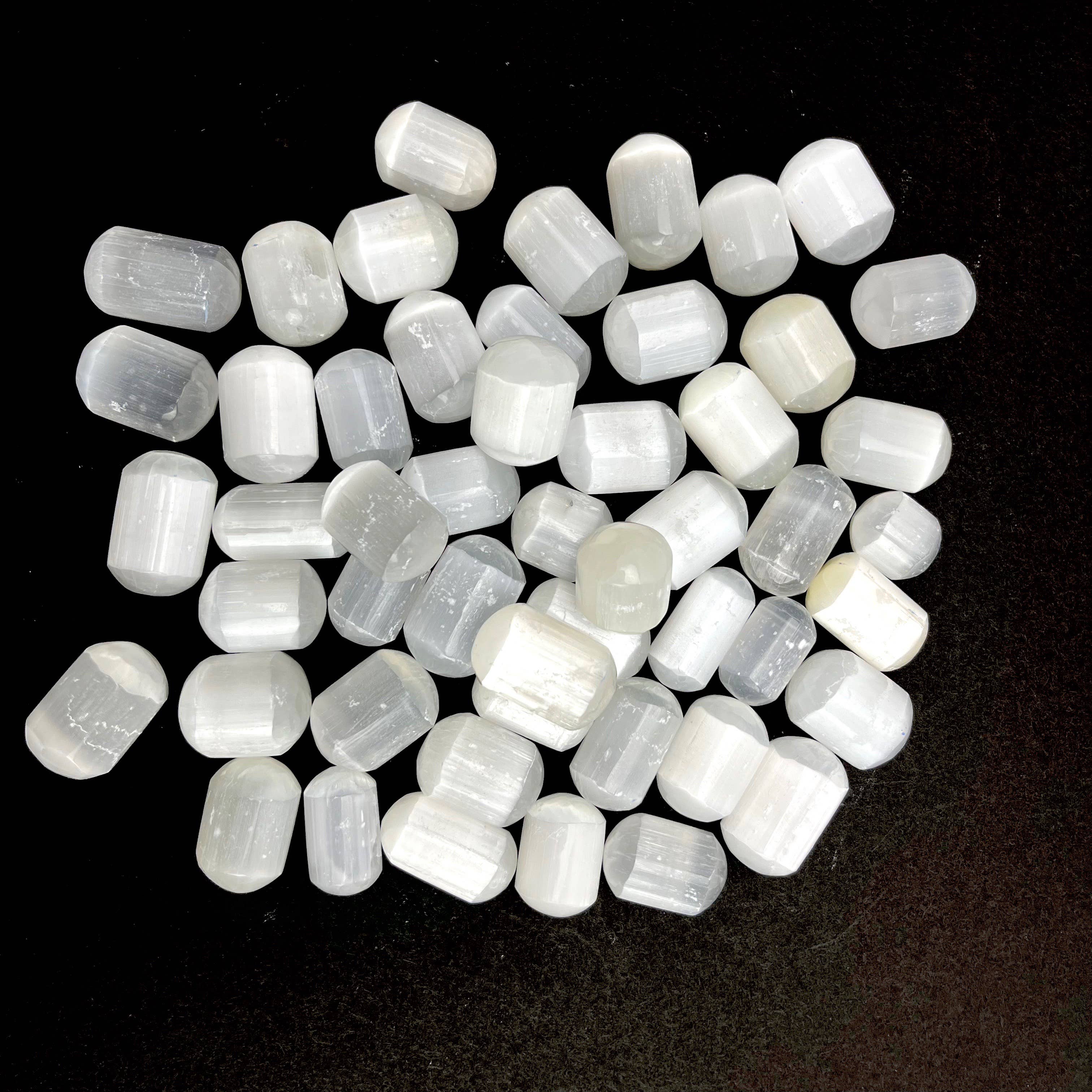 Pelham Grayson Rose - Wholesale Spiritual Stone/Crystal - Selenite Tumbled | 50 pieces | Morocco2