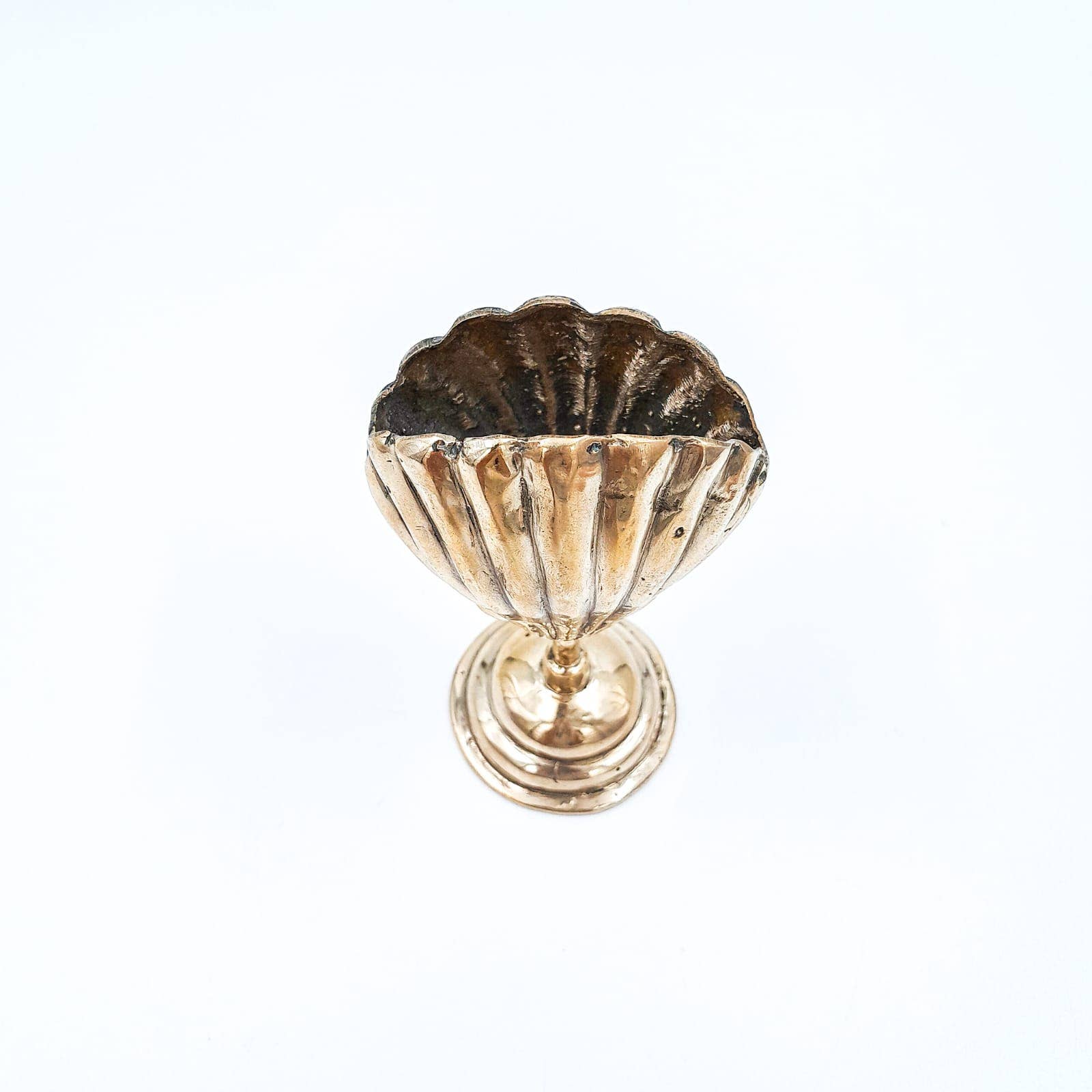 FERN - Wholesale Decorative Tabletop Object - Brass Card Holder Shell1