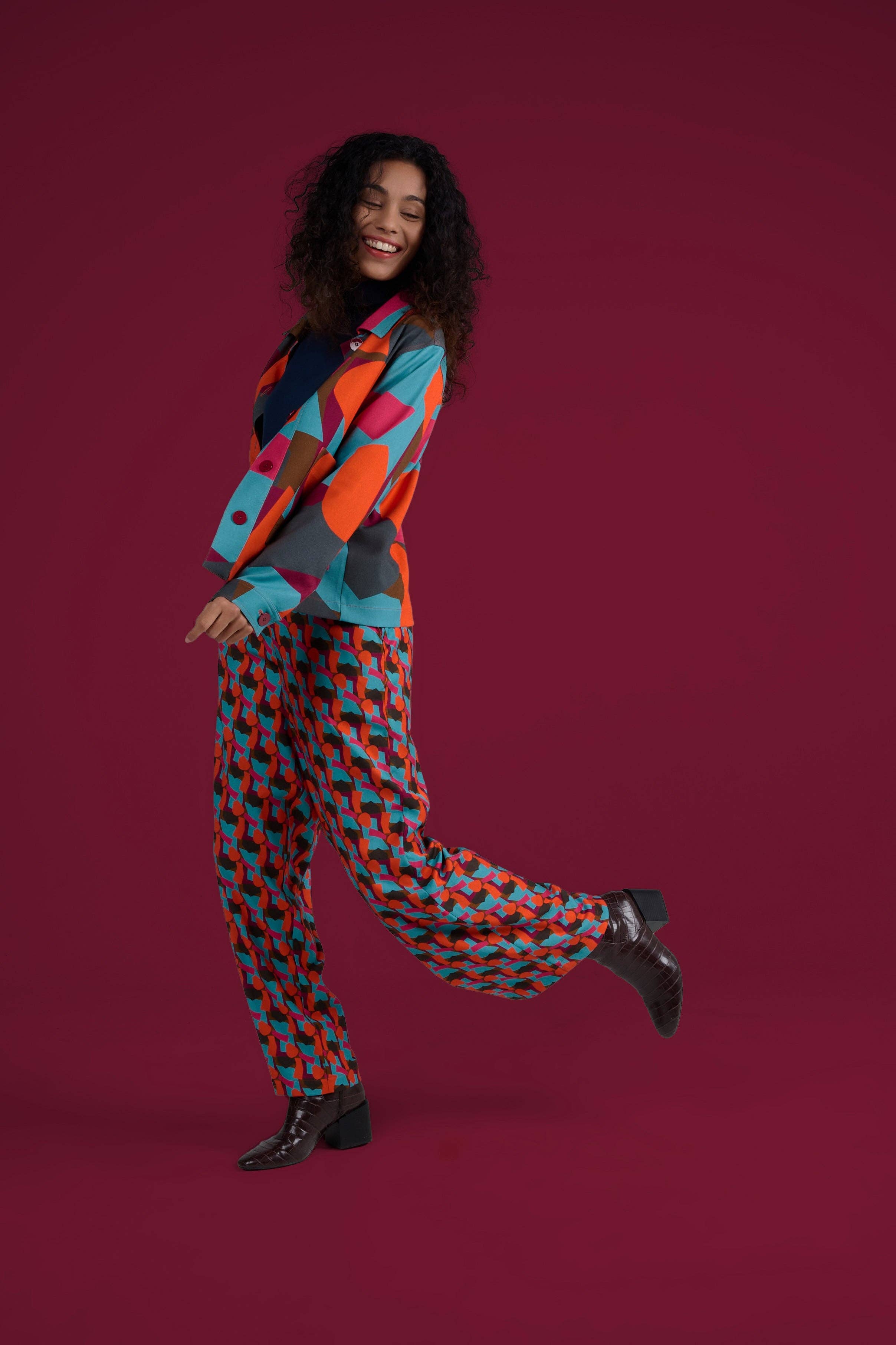 MADE IN SENS - Wholesale Jacket - Women's - ORANGE VINYL BATTLE JACKET4