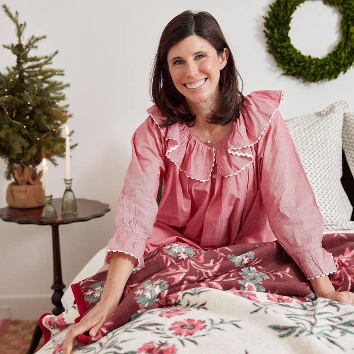 ChappyWrap - Wholesale Throw Blanket - Merry Motif Blanket3