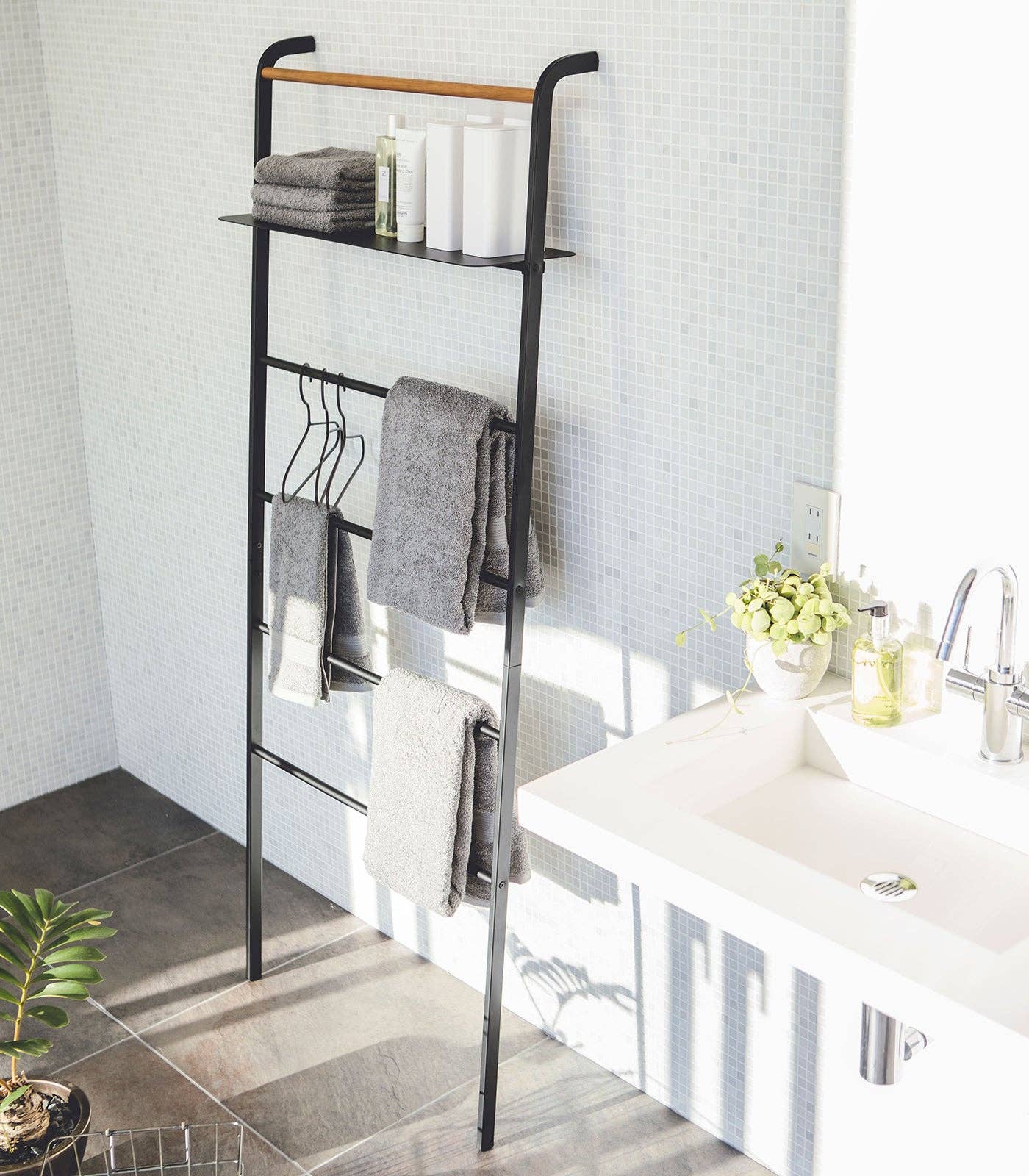 Yamazaki Home - Wholesale Free Standing Shelf - Tower Leaning Ladder Rack with Shelf - Steel9