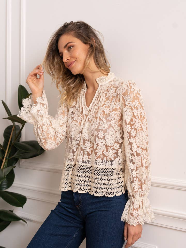 CHOKLATE PARIS - Wholesale Blouse - Women's - Bohemian lace blouse - 81016