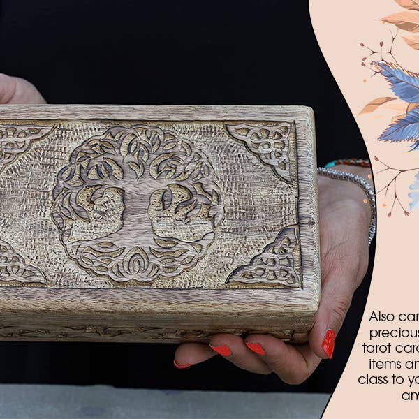 Boîte de rangement en bois sculptée à la main pour bijoux et souvenirs pour la vente par Lungta Imports