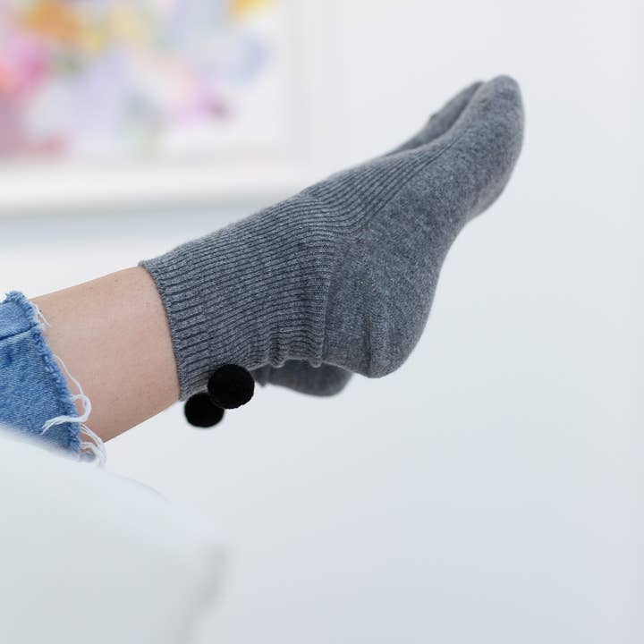 Unified - Wholesale Socks - Women's - Winter Pom Pom Socks10
