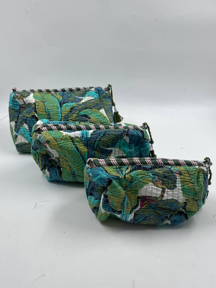 100% cotton quilted washbag set of 3 small medium n large for wholesale by Funky Yak Ltd