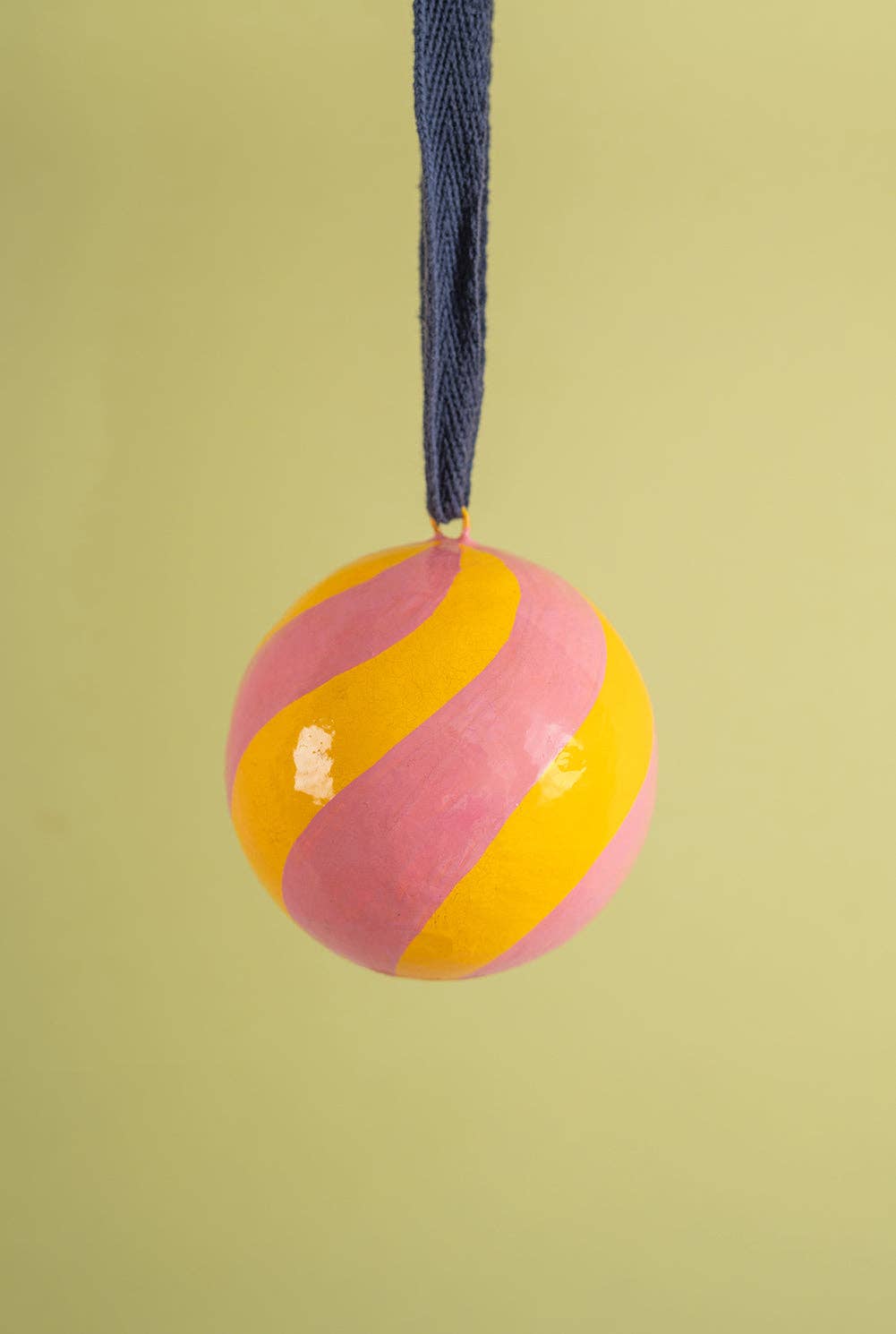Ian Snow Ltd - Wholesale Ornament - Apricot & Bubblegum Candycane Bauble0