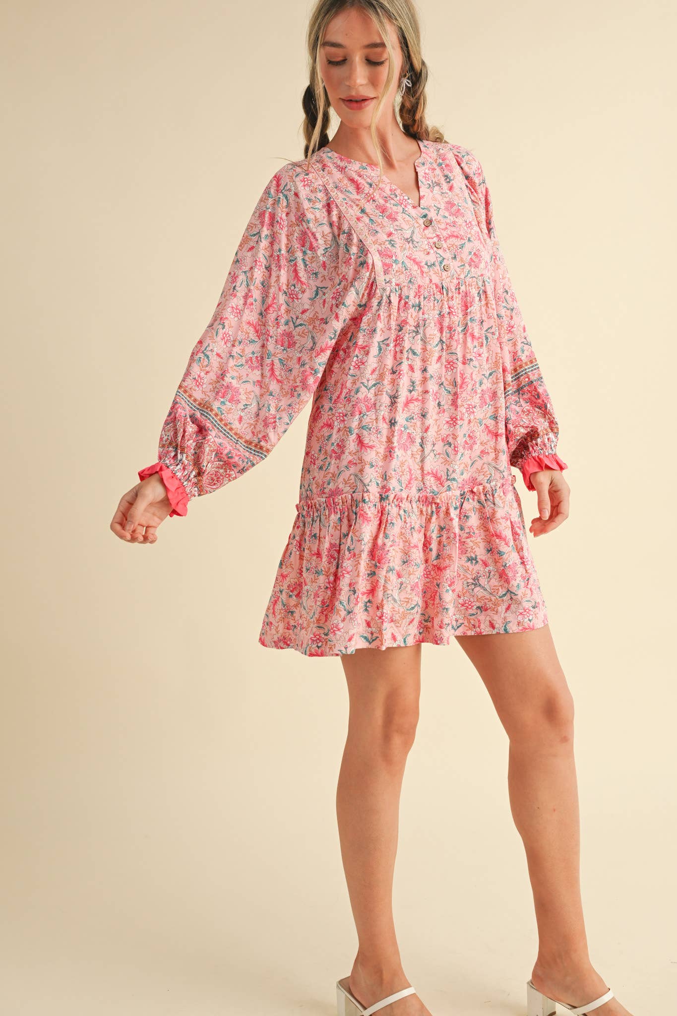 &MERCI - Wholesale Dress - Women's - EXCLUSIVE PRINT PUFF SLEEVE TIERED BABYDOLL DRESS MDR349020