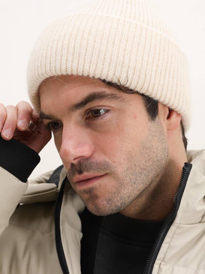 Klassisk almindelig Angora hat for engroshandel hos Hologramme Paris