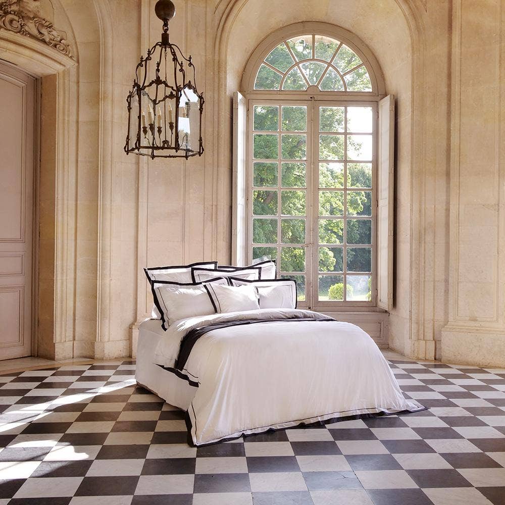 Crown Goose - Wholesale Bedding Set - Jardinne Collection, Majestic Charcoal Full1