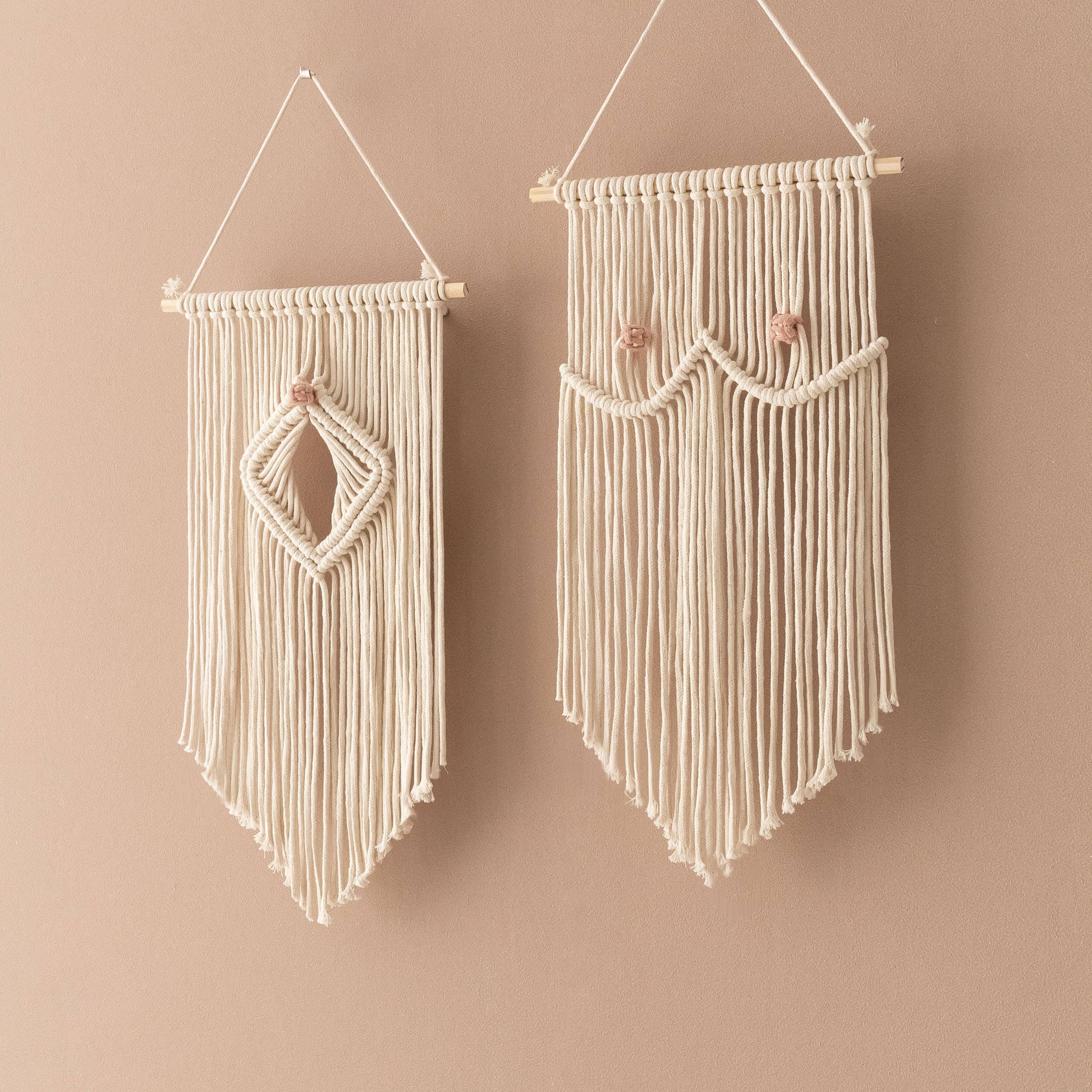 HeartCrafted – Engroshandel 3D-vægkunst – Sæt med vagina og macrame bryster W2212