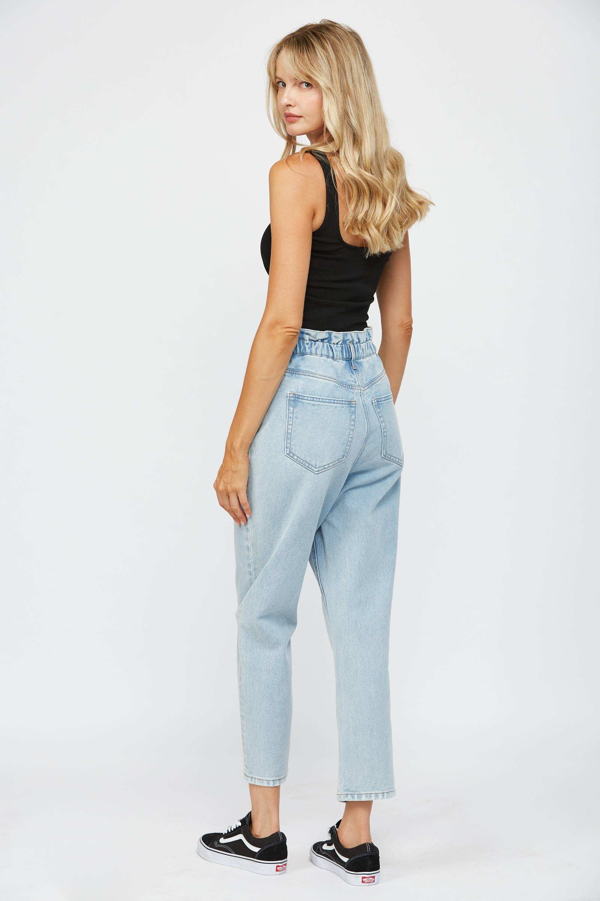 CLANDESTIN PAPERBAG SUPER HIGH RISE MOM JEAN for wholesale on Faire3