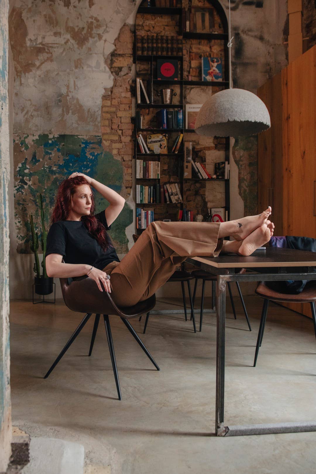 CAPSULE by Agnė Gilytė - Wholesale T-Shirt - Women's - T-Shirt 'HONOLULU' | premium quality cotton2