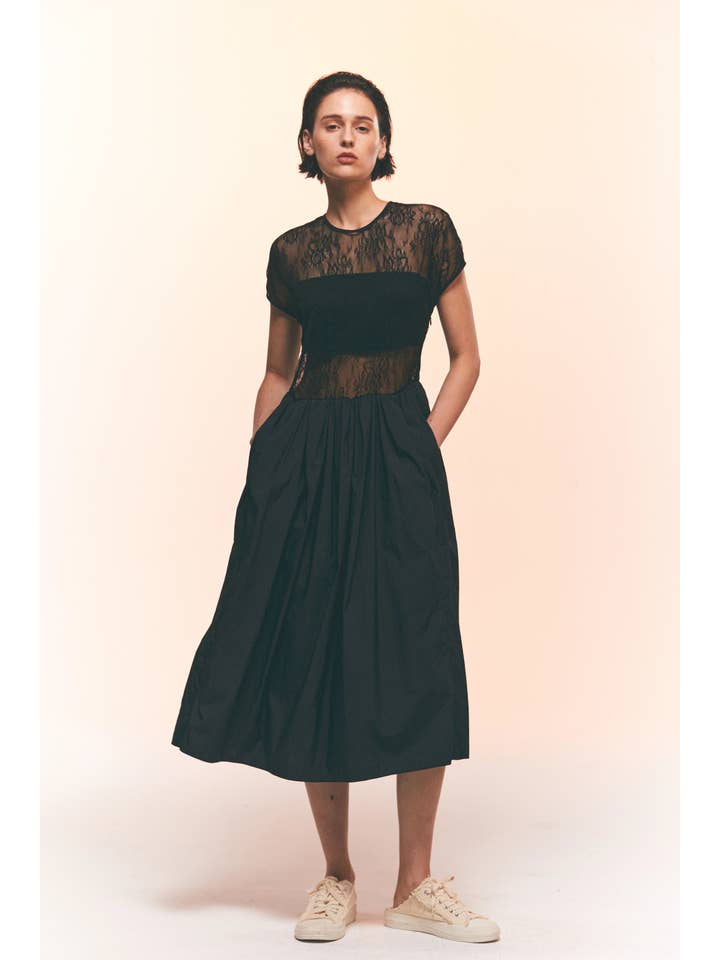 SUNDAY LIFE - Wholesale Jurk - Dames - Isabella-jurk met fijn Japans kant en elastische taille1