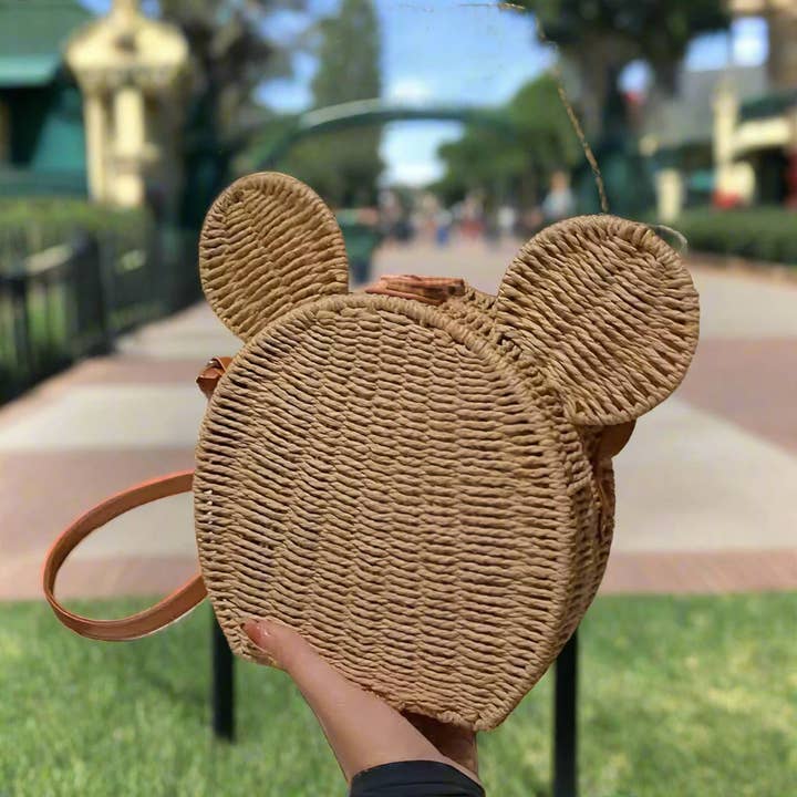 Valeries Avenue - Wholesale Beach Bag - Mouse Shape Straw shoulder Bag