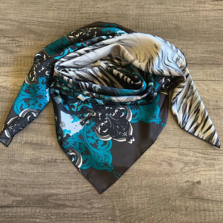 25” Le Sidney- Bleu pour la vente par MT Wild Rags