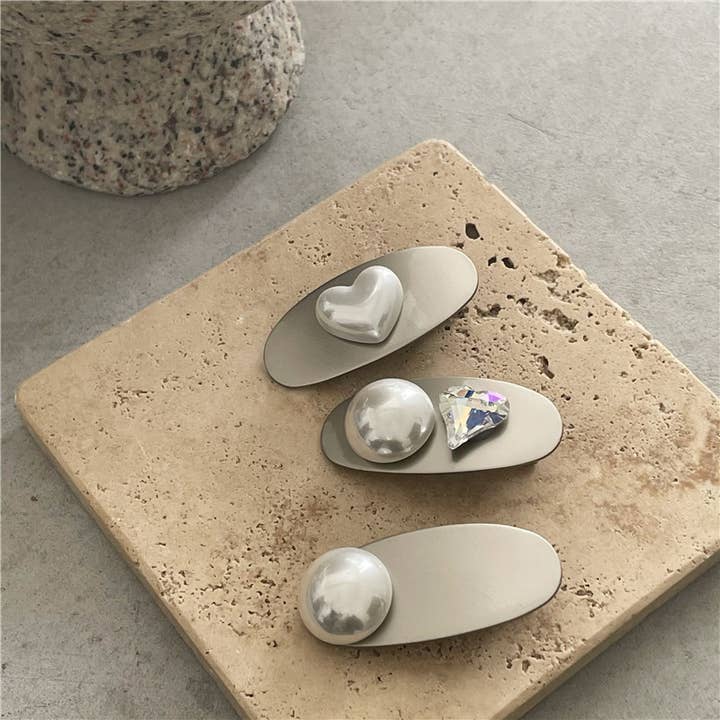 Tourtiwi - Wholesale Hair clip – Women’s - Metallic Silver Imitation Pearl Heart Duckbill Clip9