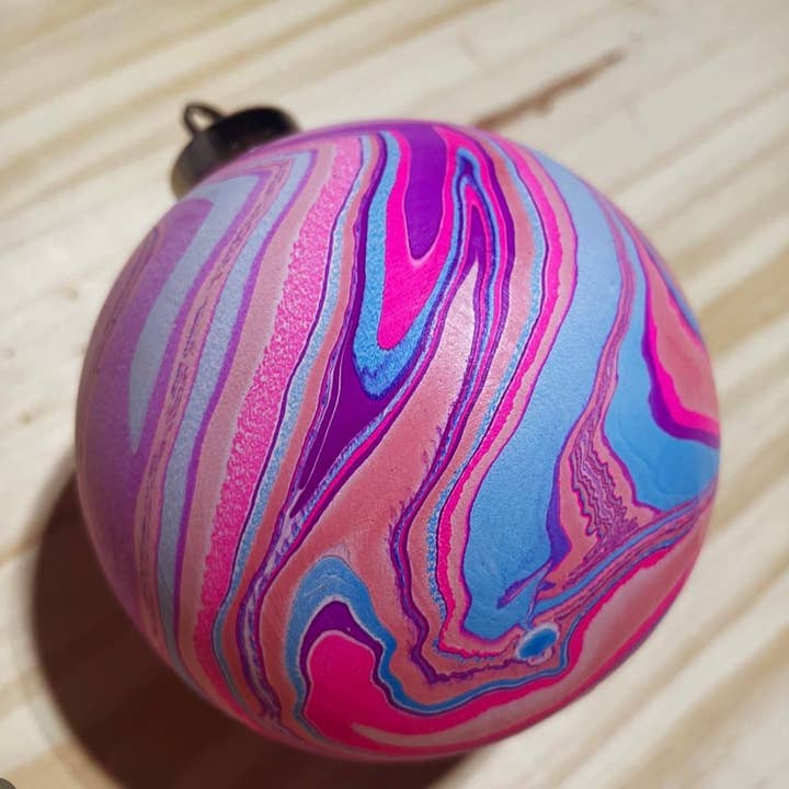 Marbling Art LLC - Wholesale Ornament - Hand-Marbled Ceramic Christmas Baubles / Decorations6