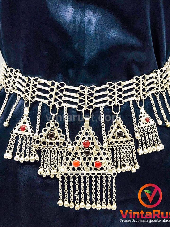 Ceinture ventrale à cinq pendentifs ethniques afghans en argent pour la vente par vintarust