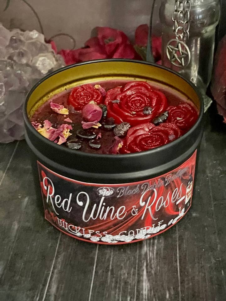 Bougies sans mèche Red Wine & Roses pour la vente par Black Dahlia Boutiques