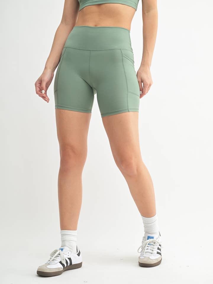 Mono B - Vente Short de sport – femme - Short de cycliste sculptant en nuage léger de Venise