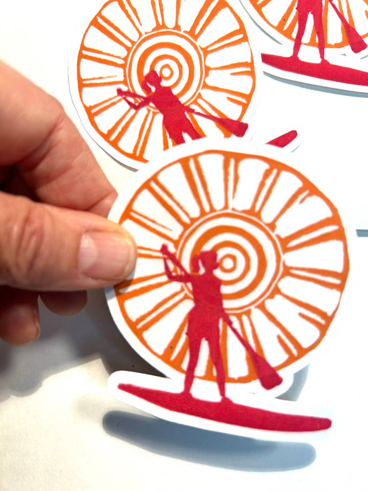 Autocollants en vinyle découpés "Paddle Girl" pour la vente par Sue Gross Design Studio