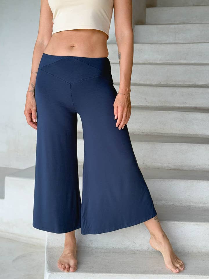 CARAUCCI - Wholesale Pants - Women's - Cropped Flare Pants11