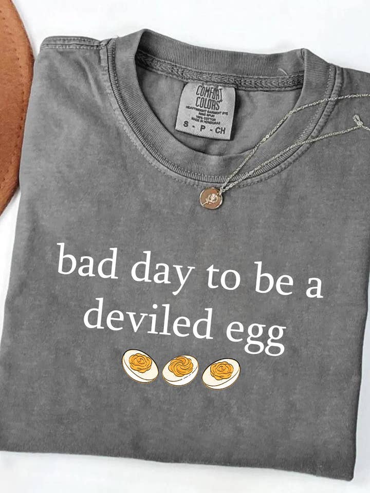 Glaime - Wholesale T-Shirt (Graphic) - Women's - Bad Day To Be A Deviled Egg Shirt, Thankful Dinner Sweater0