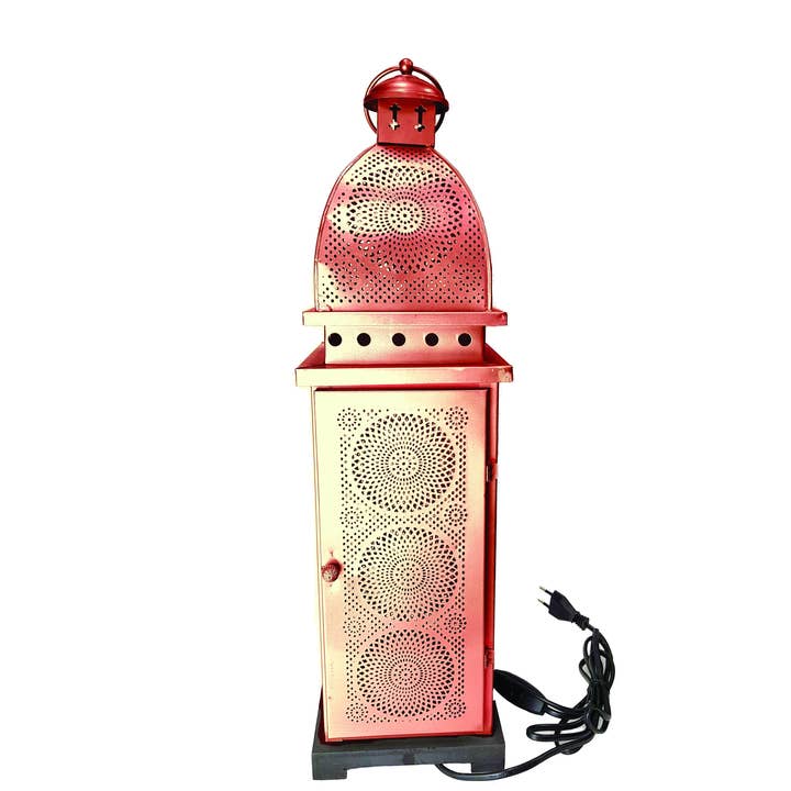 Lavish Touch Nivo Lamp for wholesale by Pelicano