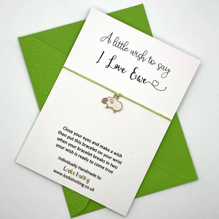 Bracelet à vœux « I Love Ewe Sheep » pour la vente par Looks Inviting