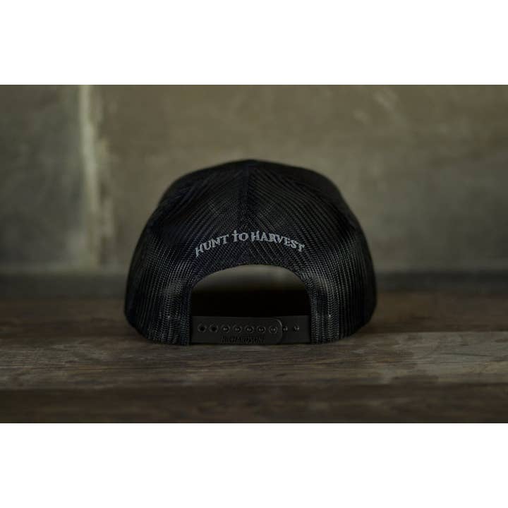 Hunt to Harvest - Wholesale Trucker Hat - Unisex - Hunt to Harvest Signature Hat - Solid Black
