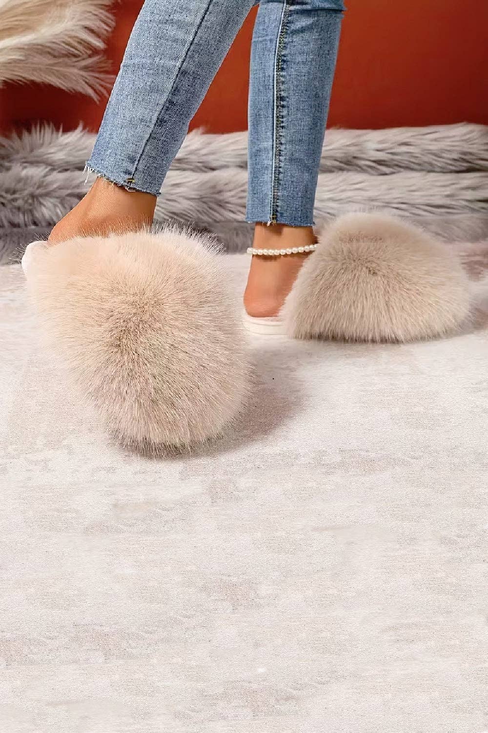 No Doubt Shoes - Wholesale Slippers - Women's - Extreme Oversized Faux Fur Fluffy Slippers (24 PAIRS)5