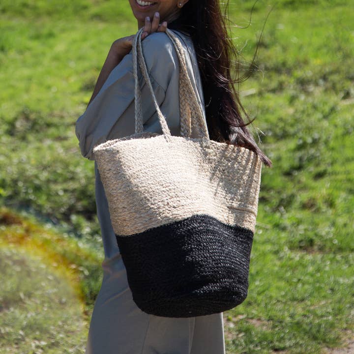 Turtle Bags - Wholesale Basket - Block Design Jute Basket ( X 1), Beach or Market0