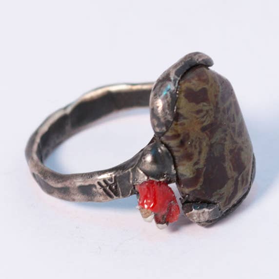 Agate ring med korall för wholesale av Arlo Haisek