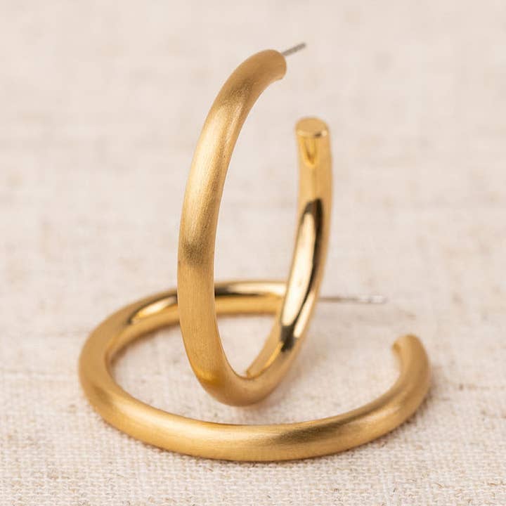 Pendientes Heather Oro Cepillado para venta al por mayor de Michelle McDowell