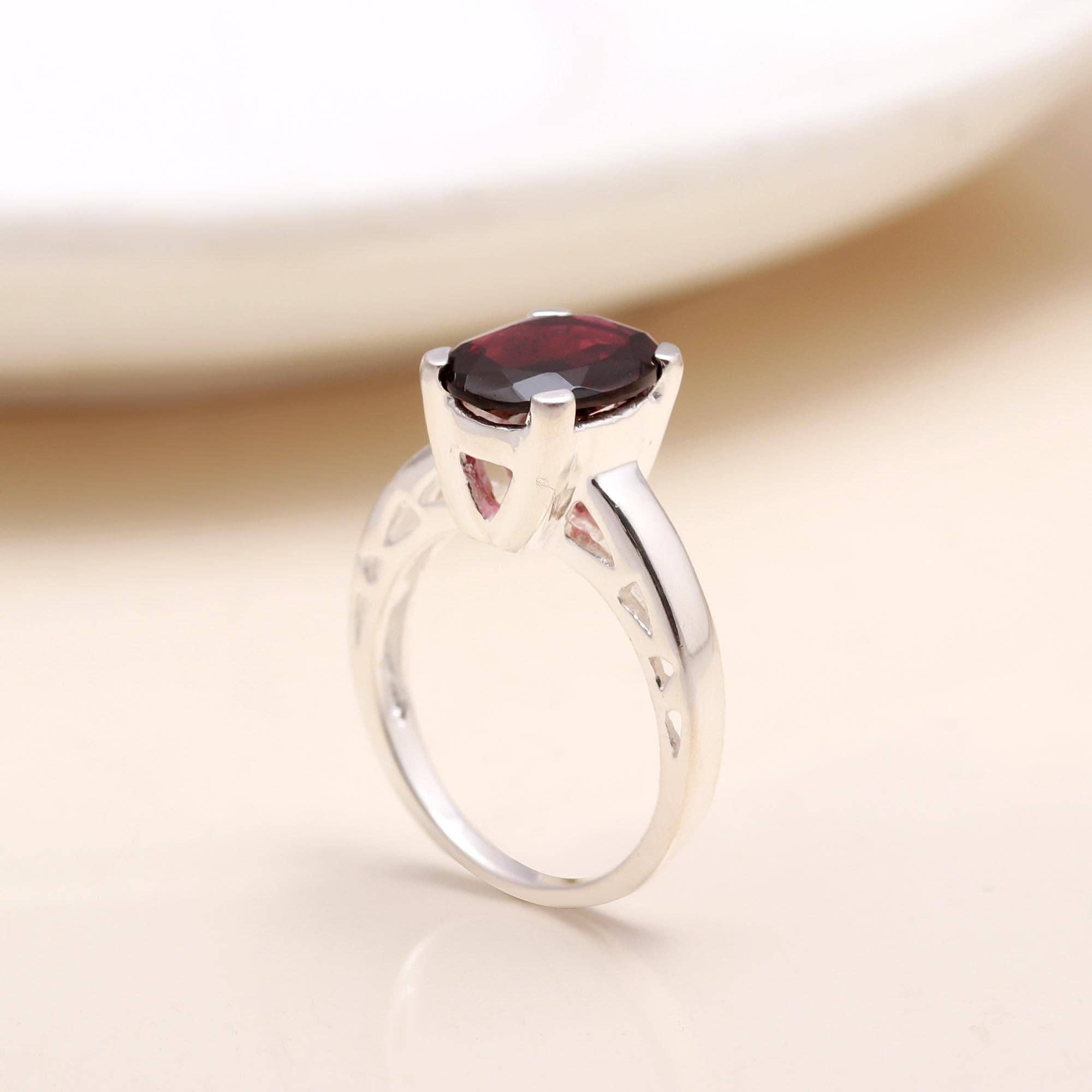 AG 925 JEWELLERY - Wholesale Single Stone/Solitaire Ring - 925 Silver Oval Garnet Solitaire Ring0