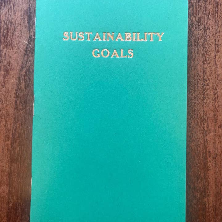 Cahiers de Poche Objectifs de Durabilité pour la vente par Scallywag Letterpress