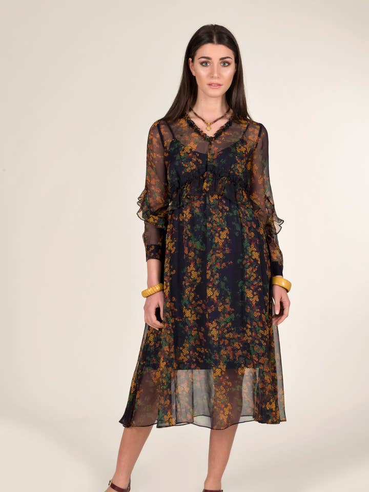 Robe longue en soie à imprimé fleuri pour la vente par Miawhitemilano