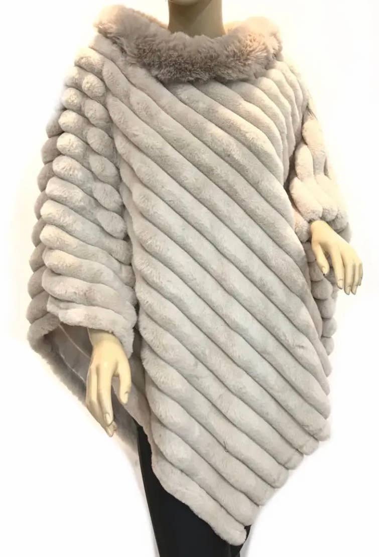 LOOWIE - Wholesale Poncho - Women's - 068 Luxurious Green Faux Fur Ribbed Poncho with Plush Collar4